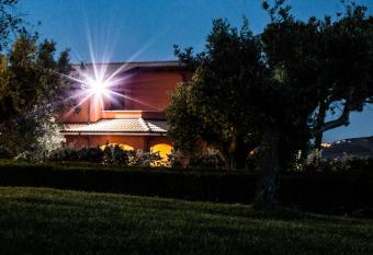 Agriturismo Villa Cascignoli has Balcony rooms
