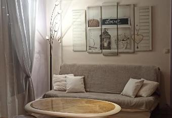 Alessio has Balcony rooms