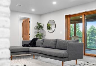 Astoria on Yellowstone allows 18 year olds to book a room