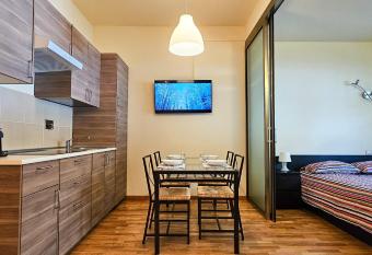 A bordo pista - Val di Luce allows 18 year olds to book a room