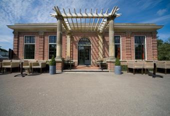 Fletcher Landgoedhotel Renesse has Balcony rooms