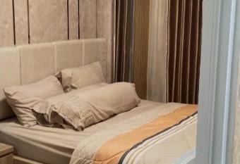 Apartemen Skylounge Makassar has Balcony rooms