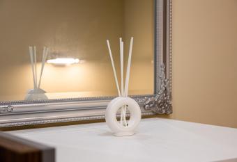 GrigorasNCo Studio Apartments allows 18 year olds to book a room