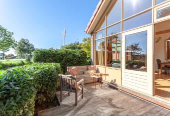 Haj   Hotel Joure allows 18 year olds to book a room