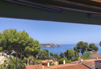 Luz de Tropicana has Balcony rooms