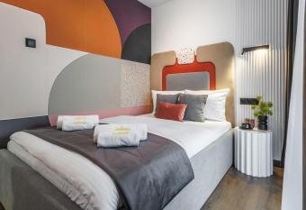 Emihouse Riverside Apartments allows 18 year olds to book a room