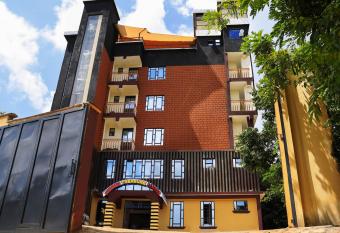 Hidden Treasure Lodge Chuka has Balcony rooms