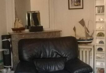 charming apartment in Breckeringe allows 18 year olds to book a room