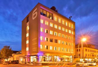 Hotel SiX has Balcony rooms