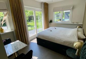 Noflik Heerenveen has Balcony rooms