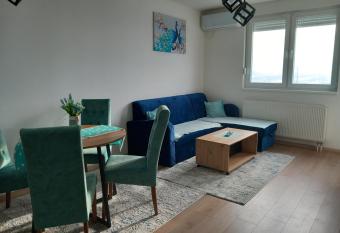 Stan na dan - Apartman Blue Moon has Balcony rooms