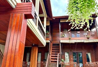 Room 3 with view at Tropical Guesthouse Umalas has Balcony rooms