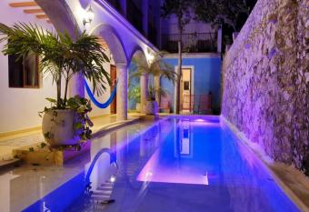 Casa Pakal Valladolid has Balcony rooms