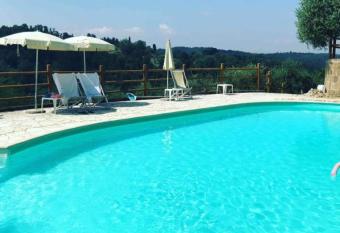 Fattoria Casanova has Balcony rooms