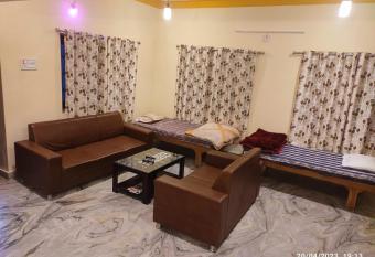 Paramount Villa has Smoking/Balcony rooms