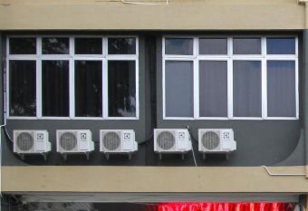 Dream City allows 18 year olds to book a room