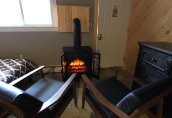 Matterhorns Hunter Lodge has Balcony rooms