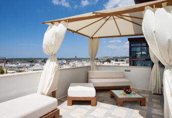 Active Life Exclusive B&B has Balcony rooms