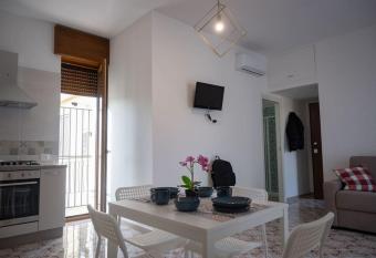 Classy House in Marigliano has Balcony rooms