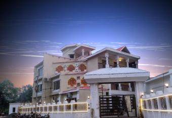 HOTEL KEYON ASHIANA has Balcony rooms