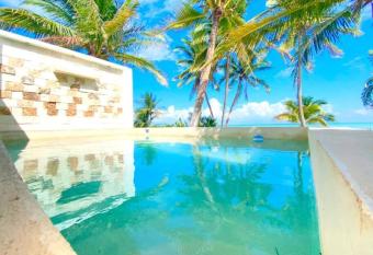 Casa Paraiso Punta Allen has Balcony rooms