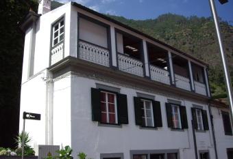 Holidays Madeira allows 18 year olds to book a room