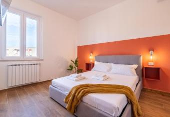 Toli s guest has Balcony rooms