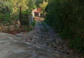 Los Leones has Balcony rooms