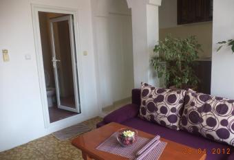 Guest House Liliya has Balcony rooms