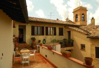 Palazzo Nanni has Balcony rooms