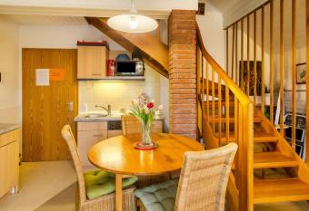 Ferienwohnung direkt am Deich mit WLAN und Terrasse allows 18 year olds to book a room