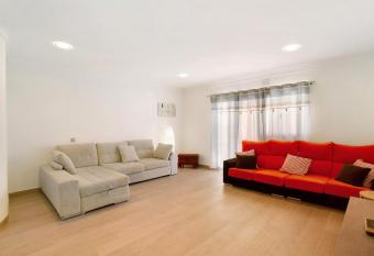 Finca Artiles has Balcony rooms