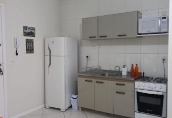 Apto de dois quartos com uma su  te has Balcony rooms