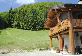 Le Antiche Orme has Balcony rooms