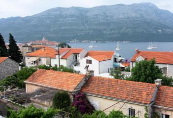 Apartment LuVi has Balcony rooms