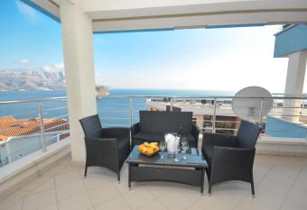 Apartment Spas allows 18 year olds to book a room