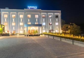 Regenta Place Morni Hills Panchkula has Balcony rooms