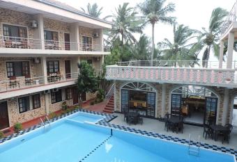 Oasis Beach Resort has Balcony rooms
