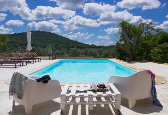 Casas de Santa Rita has Balcony rooms