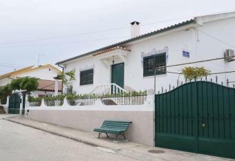 Casa de Azzancha allows 18 year olds to book a room