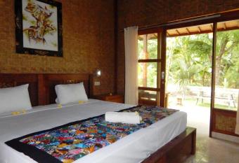 Toke Menjangan has Balcony rooms