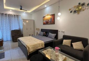 Praavi suites has rooms with a private hot tub