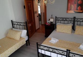 albergo diffuso VGB allows 18 year olds to book a room