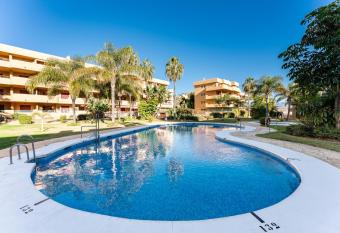 212 La Cala azul has Balcony rooms
