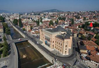 Old Town Vijecnica Apartment allows 18 year olds to book a room