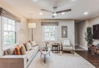 Garden District Duplex allows 18 year olds to book a room