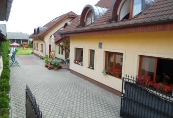 Penzion Rosnicka Liesek has Balcony rooms