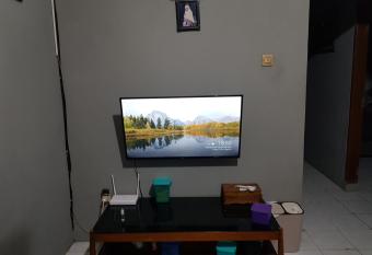 Loot s house has Balcony rooms