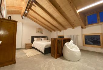 Al Vicolo has Balcony rooms