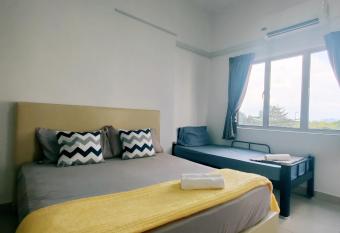 Cozy Home Kampar (UTAR) 5bedrooms 10pax Free WiFi has Balcony rooms